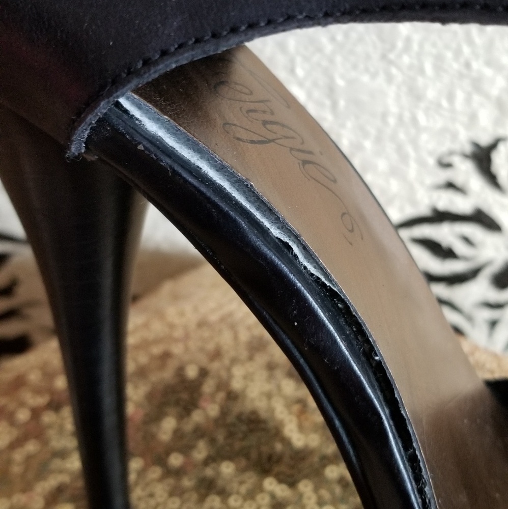 Fergie Highheels - Picture 7 of 7